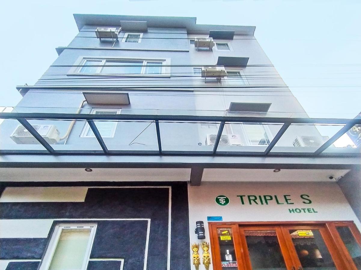 Oyo 91686 Triple S Hotel Malioboro يوغياكارتا المظهر الخارجي الصورة