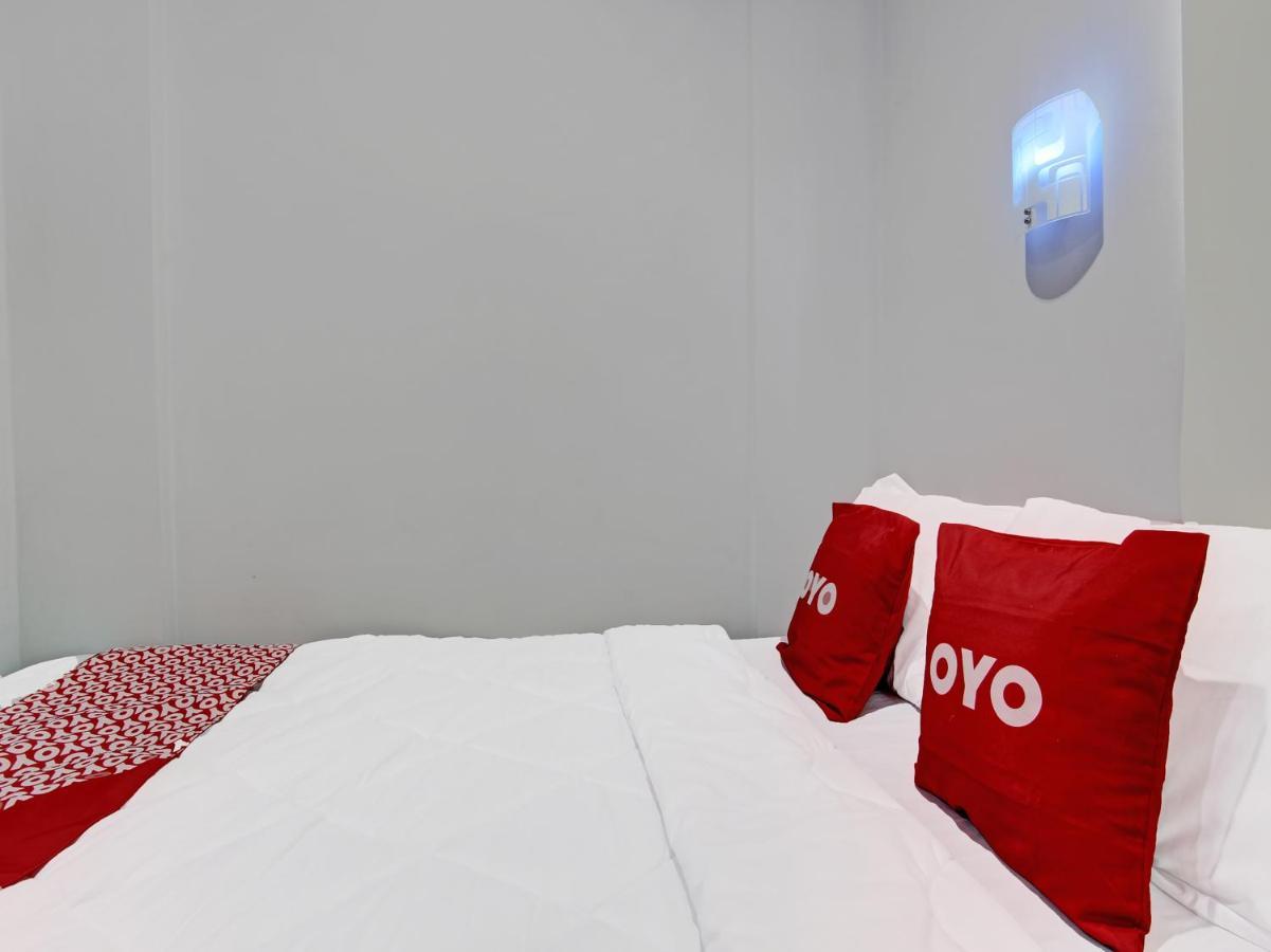 Oyo 91686 Triple S Hotel Malioboro يوغياكارتا المظهر الخارجي الصورة