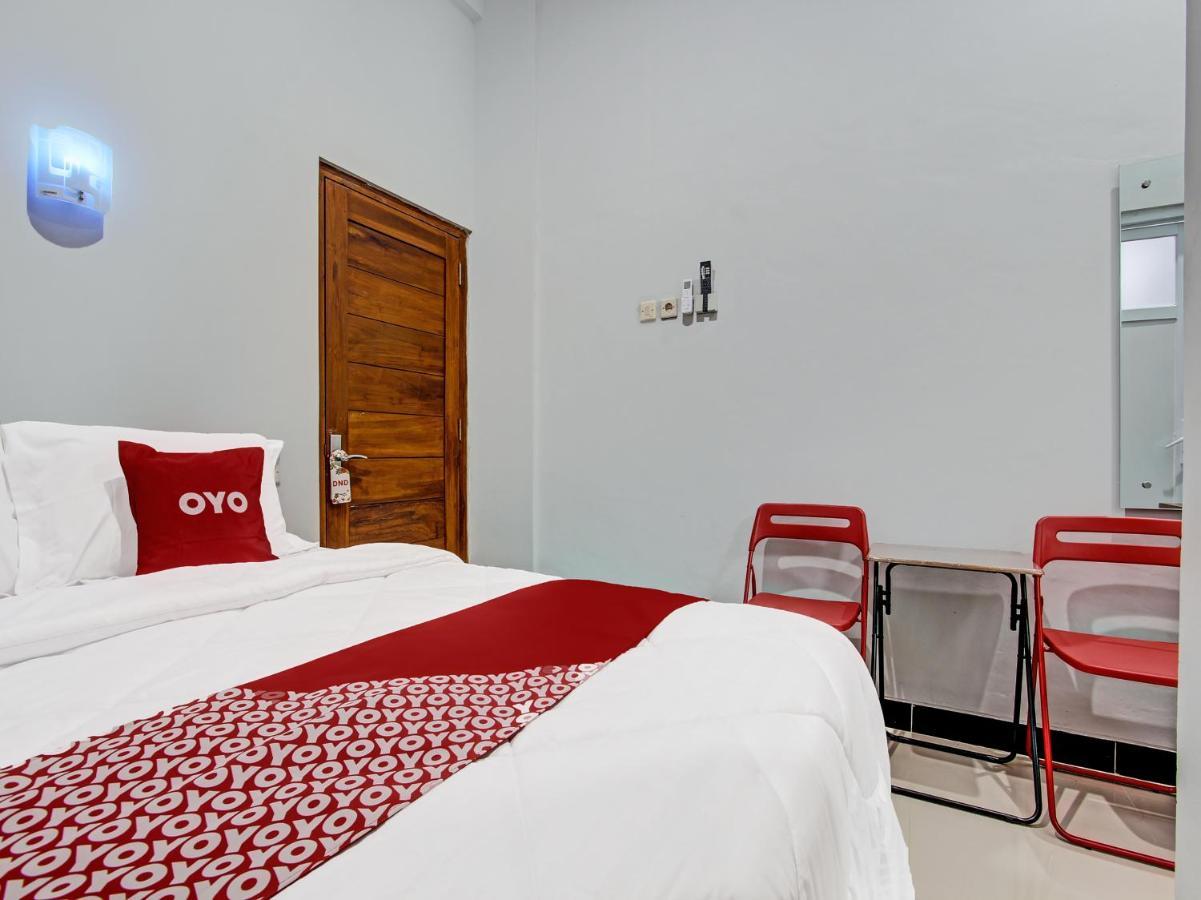 Oyo 91686 Triple S Hotel Malioboro يوغياكارتا المظهر الخارجي الصورة
