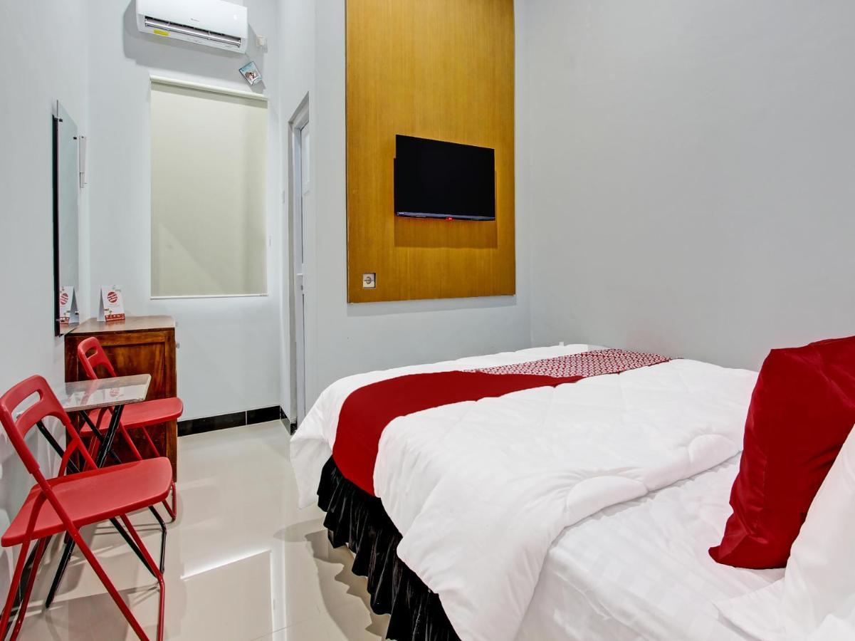 Oyo 91686 Triple S Hotel Malioboro يوغياكارتا المظهر الخارجي الصورة